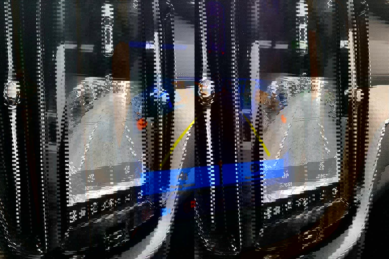 Used 2022 Volvo XC60 B5 Inscription w/ Advanced Package image 22