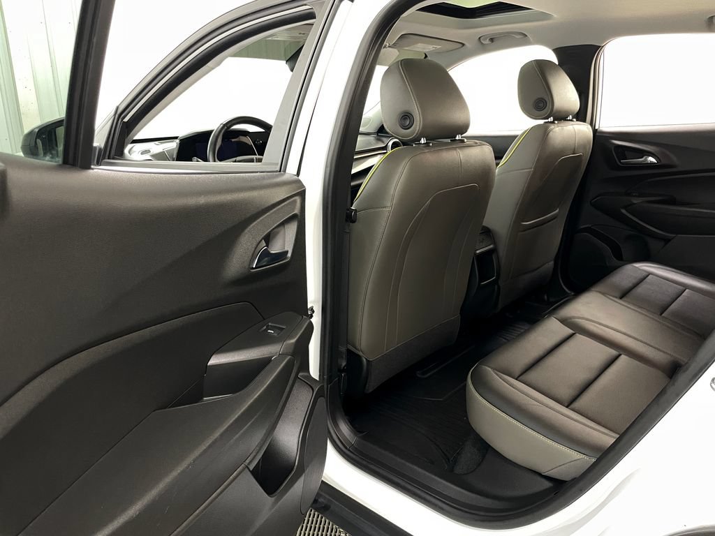 Certified 2024 Chevrolet Trax ACTIV w/ Sunroof Package FWD image 42