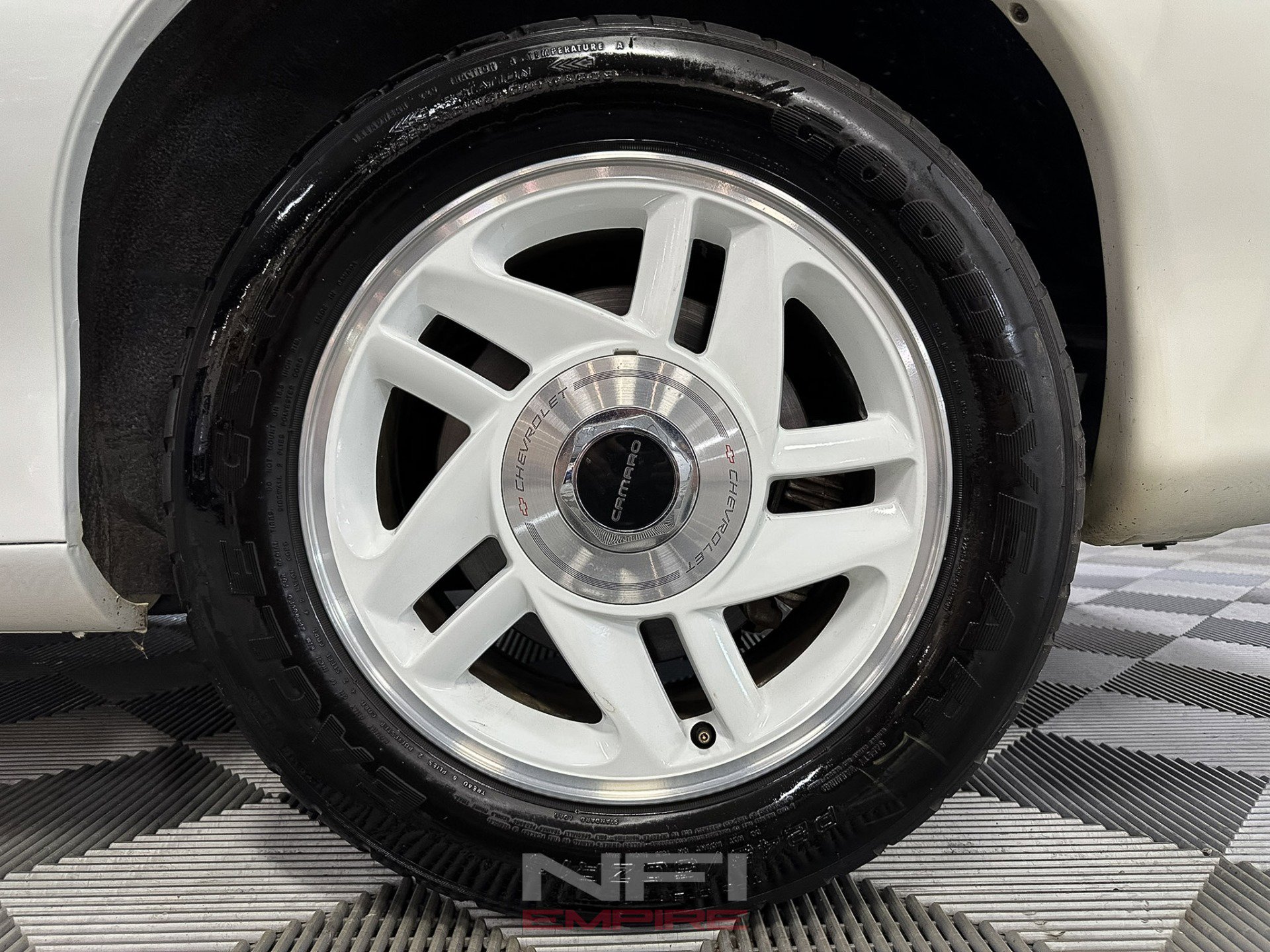 Used 1993 Chevrolet Camaro Z28 image 22