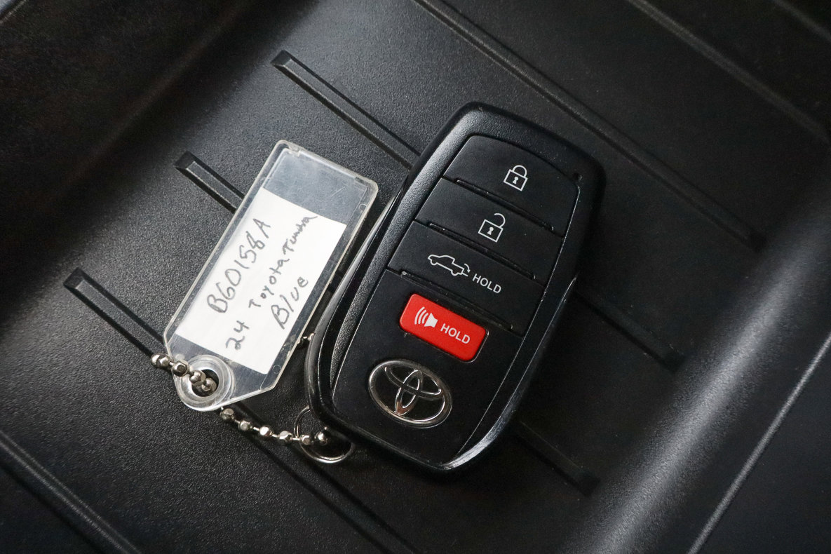 Used 2024 Toyota Tundra Limited image 40