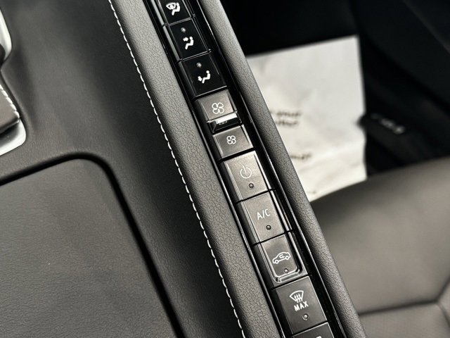 Used 2025 Chevrolet Corvette Stingray Coupe w/ 1LT image 6