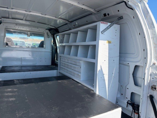 Used 2006 Ford E-150 and Econoline 150 RWD image 19
