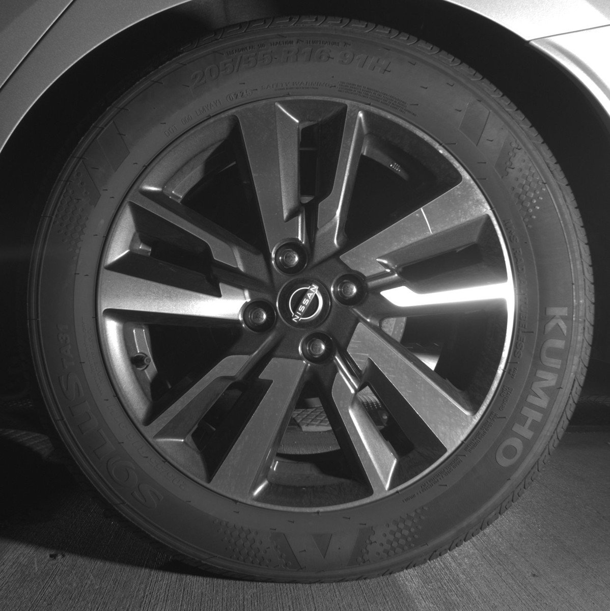 Used 2025 Nissan Versa SV image 14