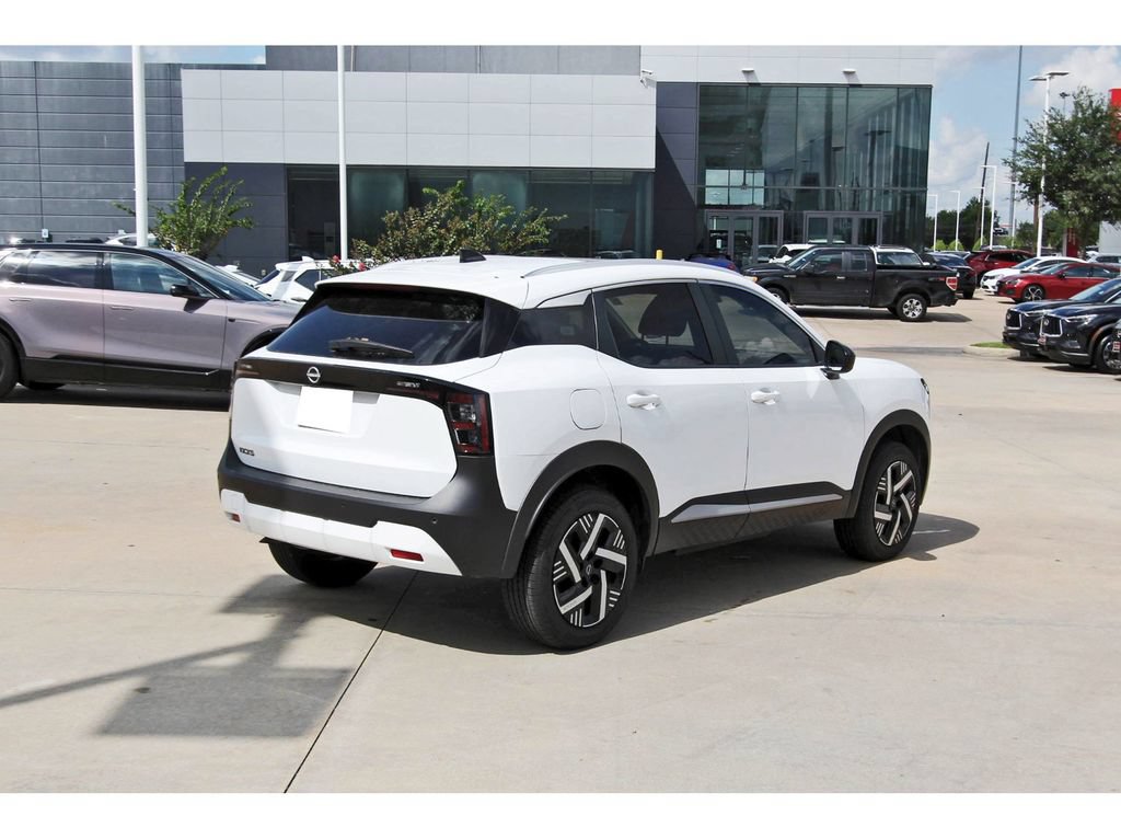 Used 2026 Nissan Kicks SV w/ SV Premium Package FWD image 5