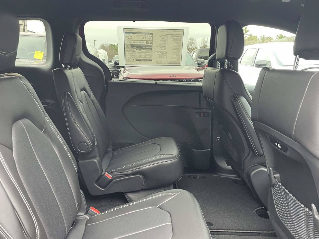 New 2026 Chrysler Pacifica Select FWD image 19