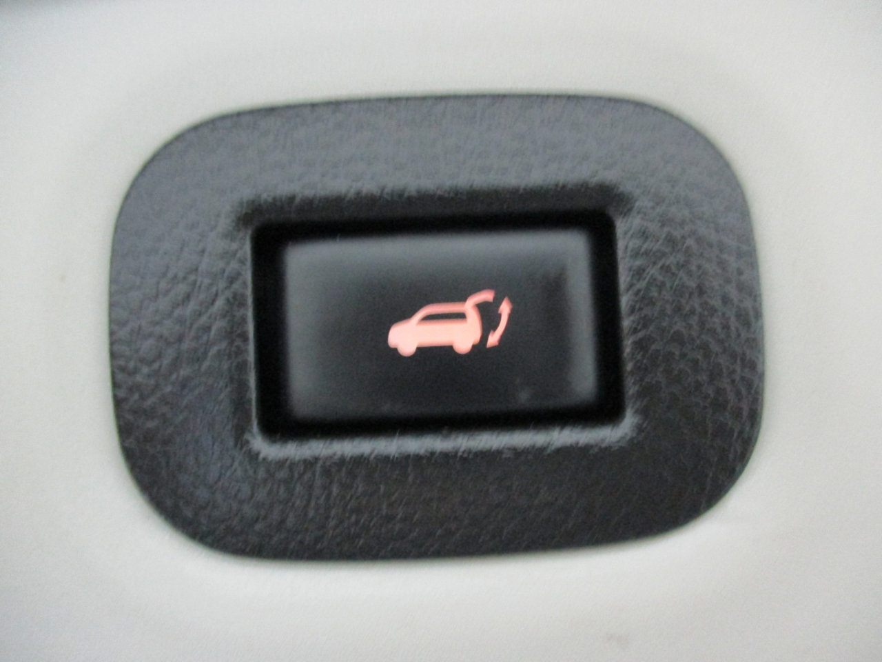 Used 2020 Nissan Rogue SL w/ Premium Package image 17