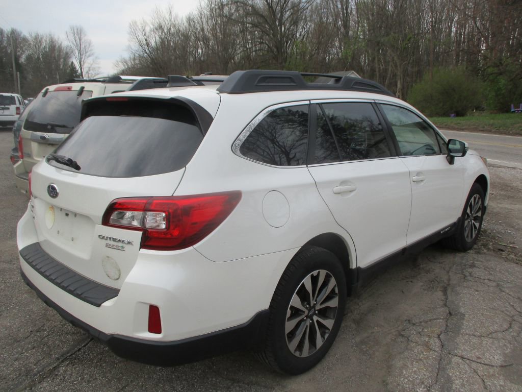 Used 2017 Subaru Outback 2.5i Limited w/ Popular Package #5 AWD/4WD image 4