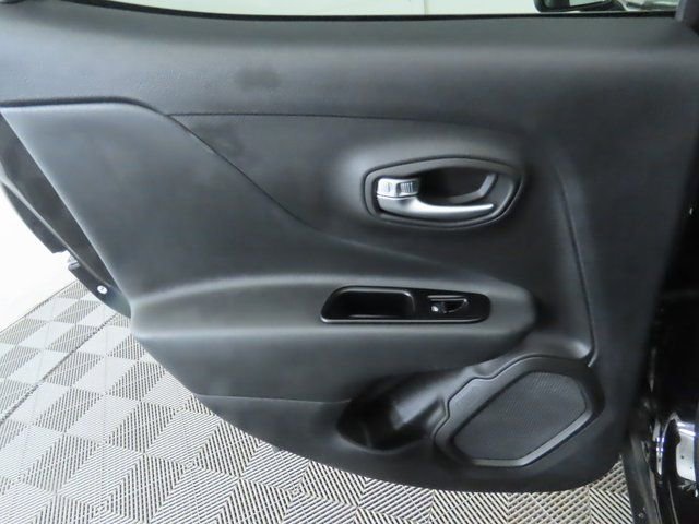 Used 2022 Jeep Renegade Trailhawk image 27