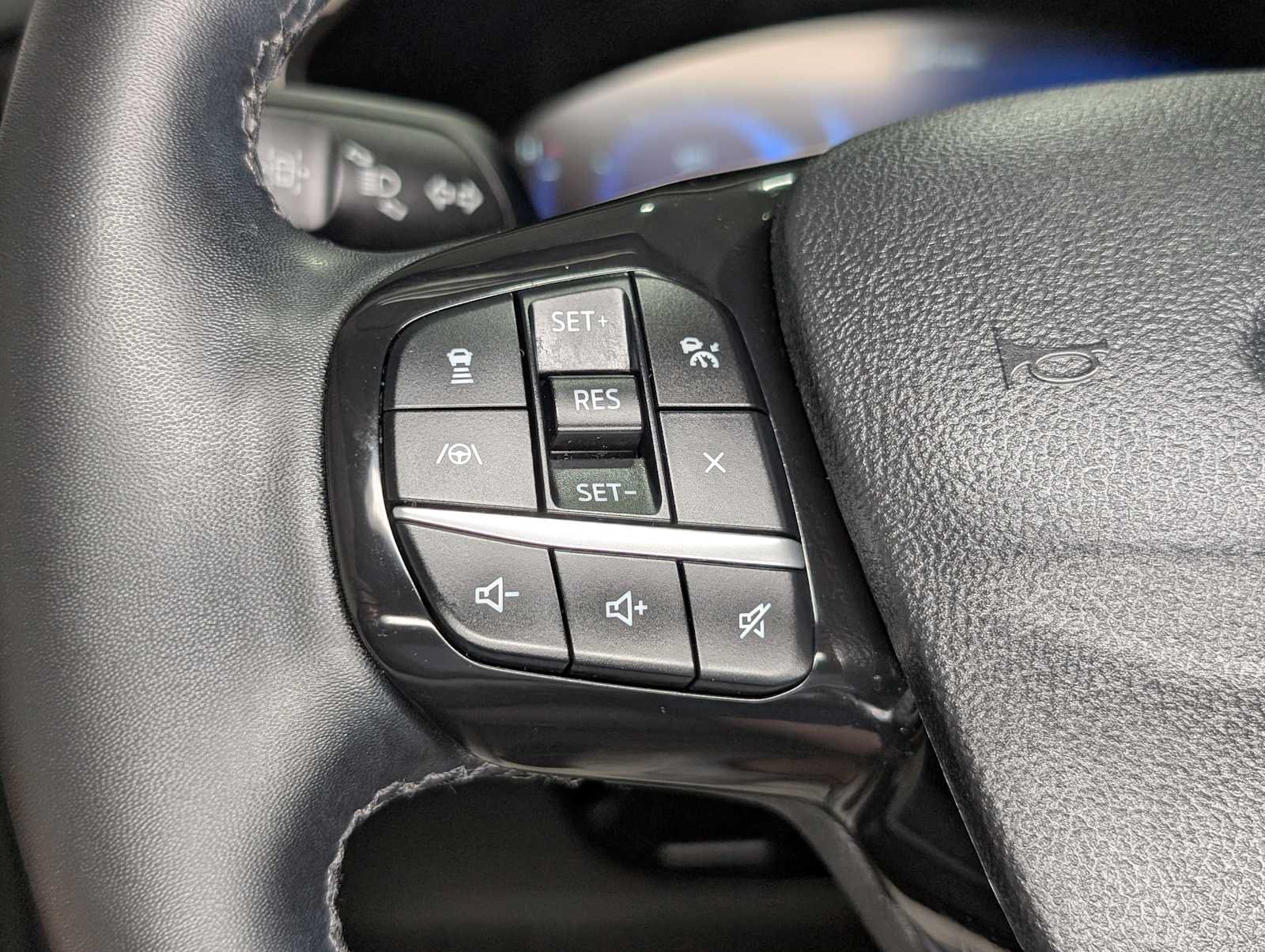 Used 2022 Ford Escape SEL w/ Technology Package AWD/4WD image 34