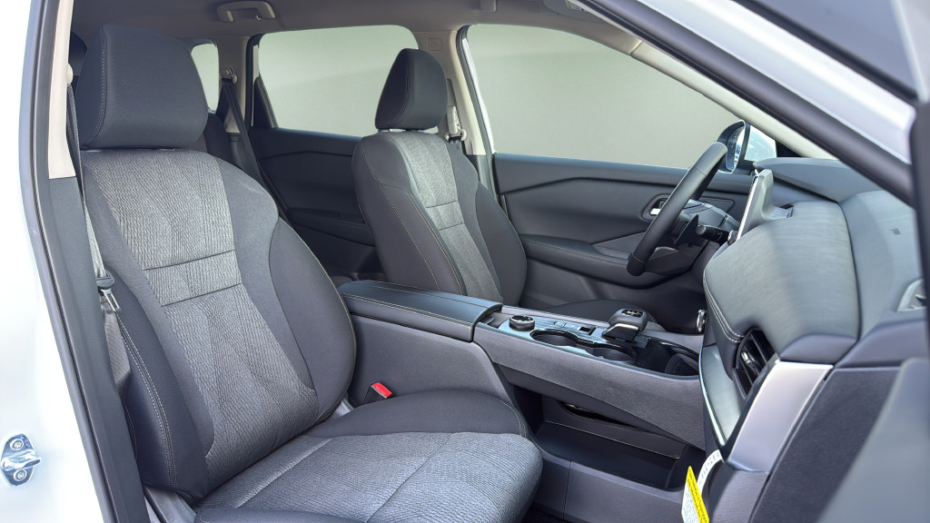 New 2026 Nissan Rogue SV AWD/4WD image 11