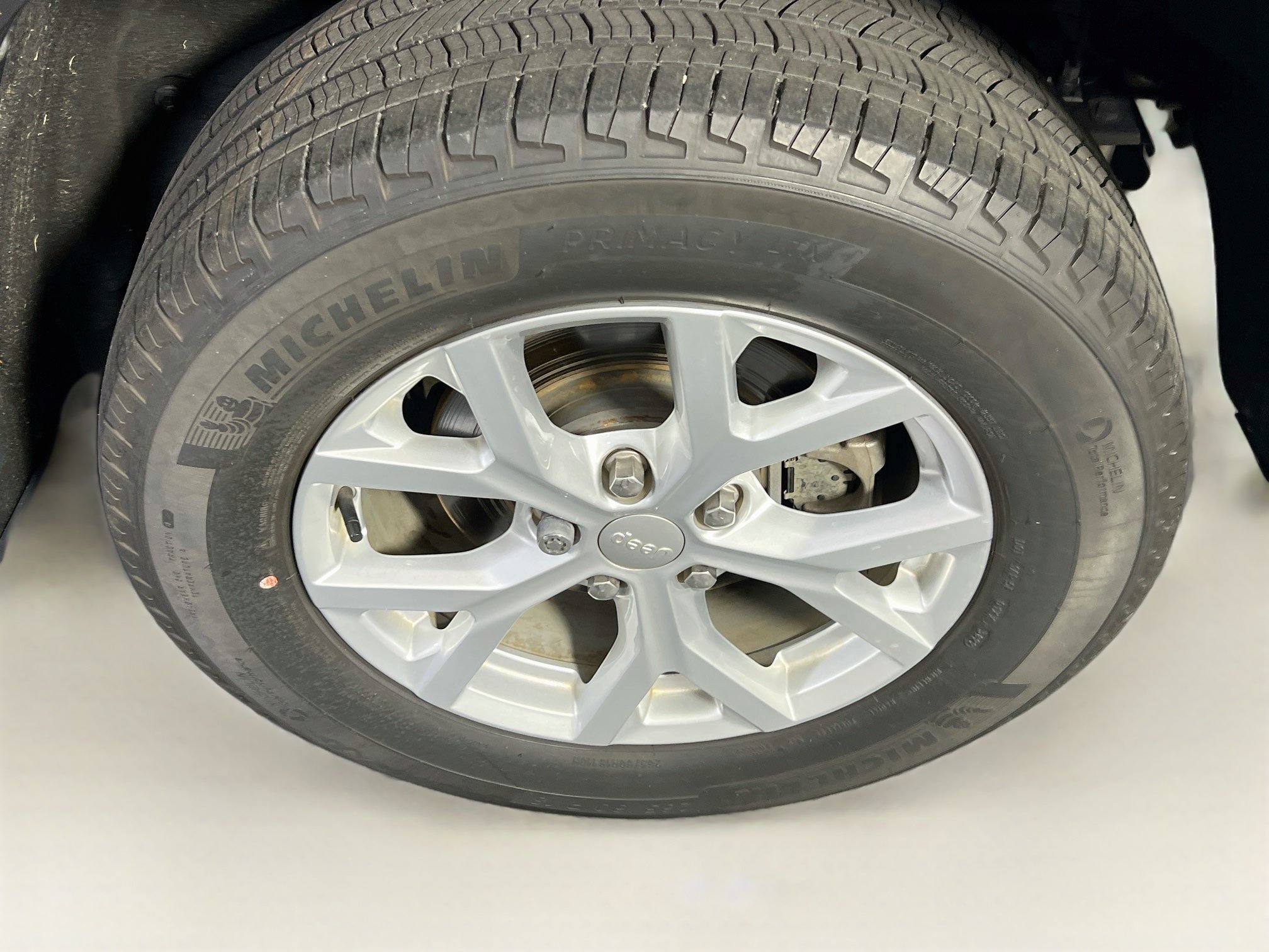 Used 2023 Jeep Grand Cherokee Limited AWD/4WD image 30