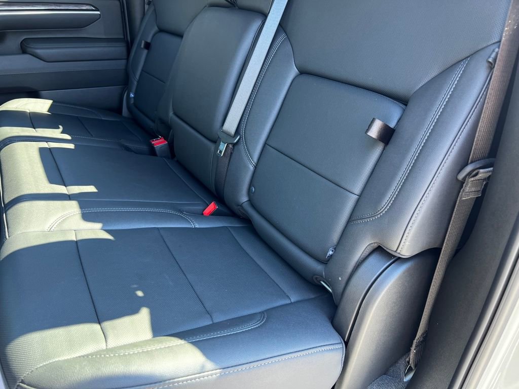 Used 2025 Chevrolet Silverado 3500 LTZ w/ LTZ Premium Texas Edition image 17