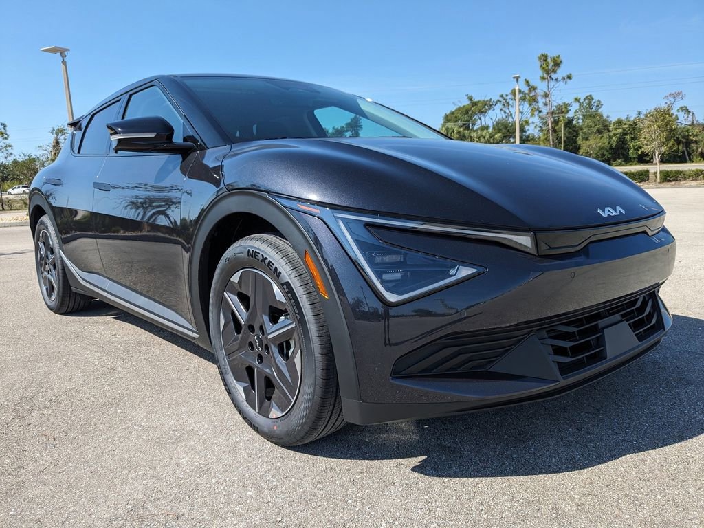 New 2025 Kia EV6 Light RWD image 35