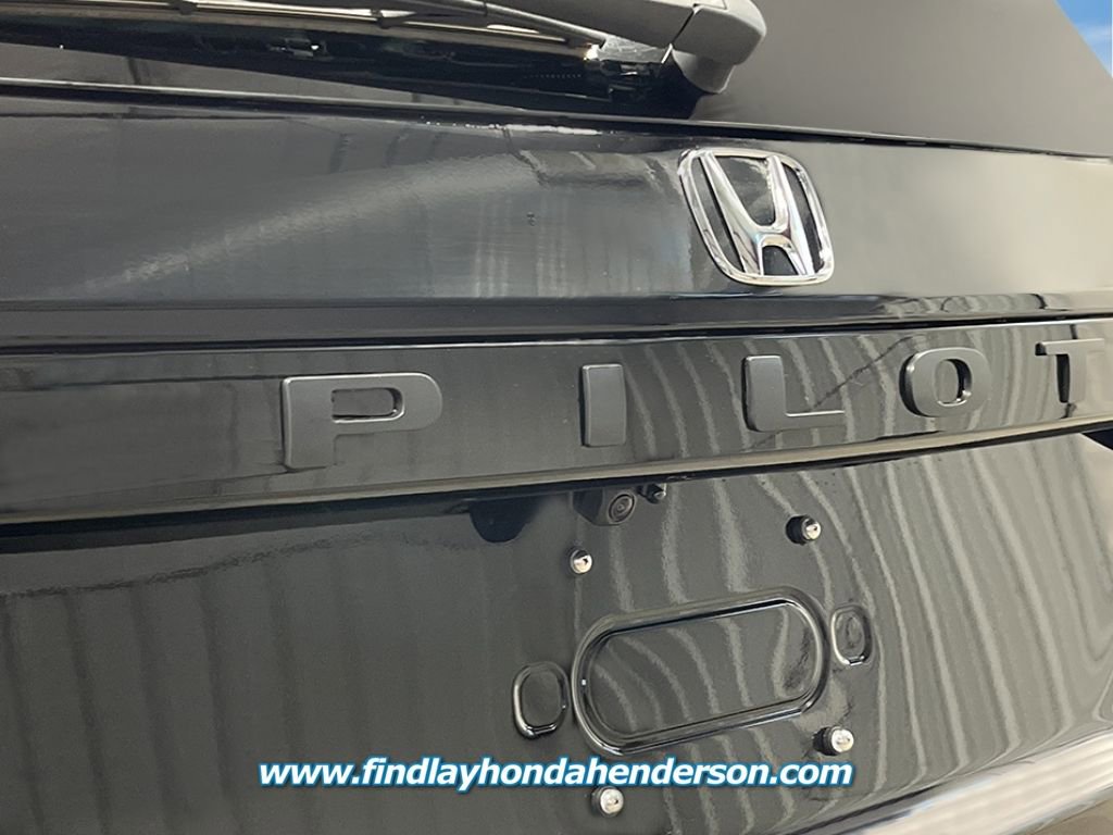 New 2026 Honda Pilot Sport image 7