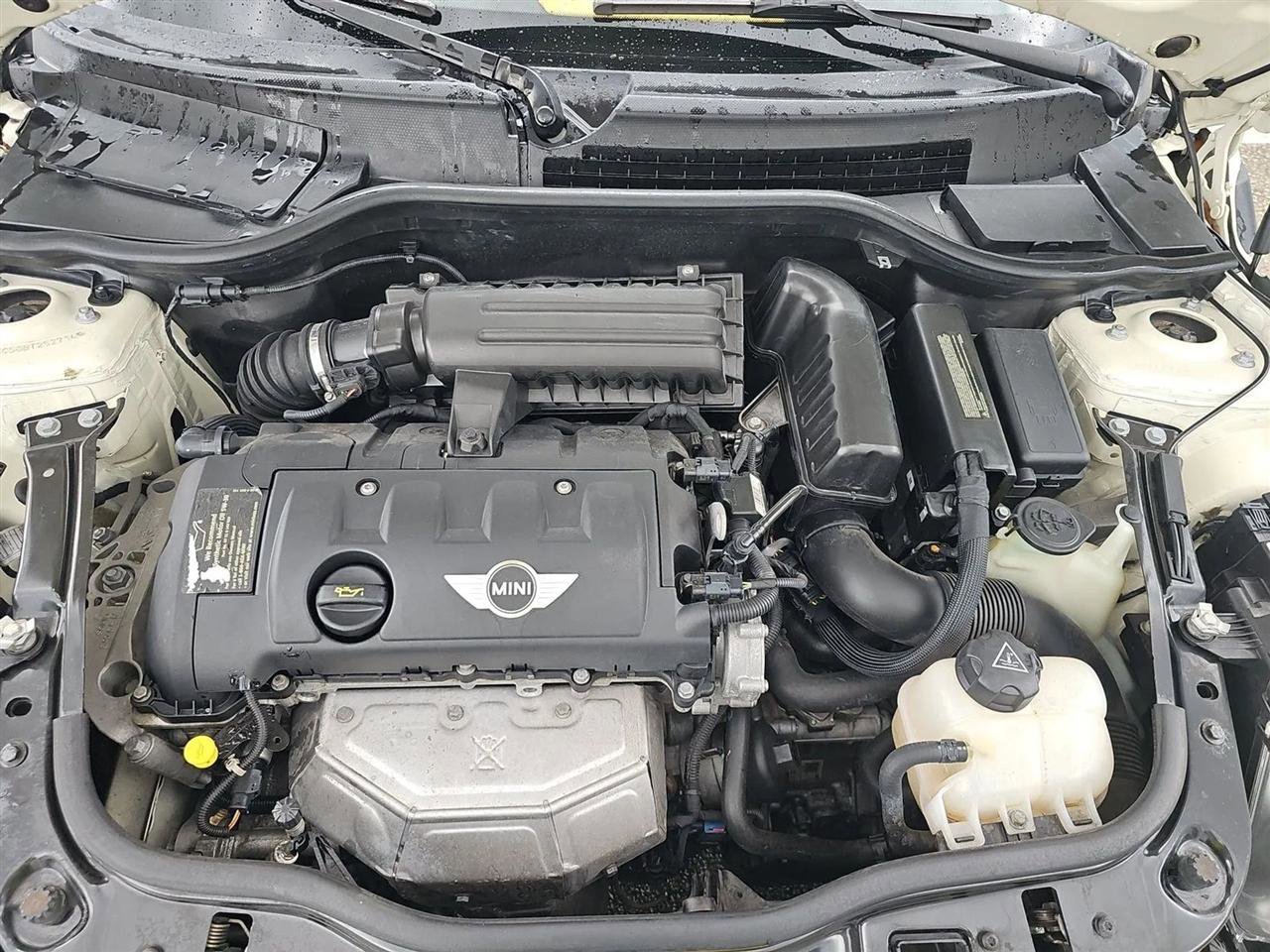 Used 2011 MINI Cooper Hardtop FWD image 14