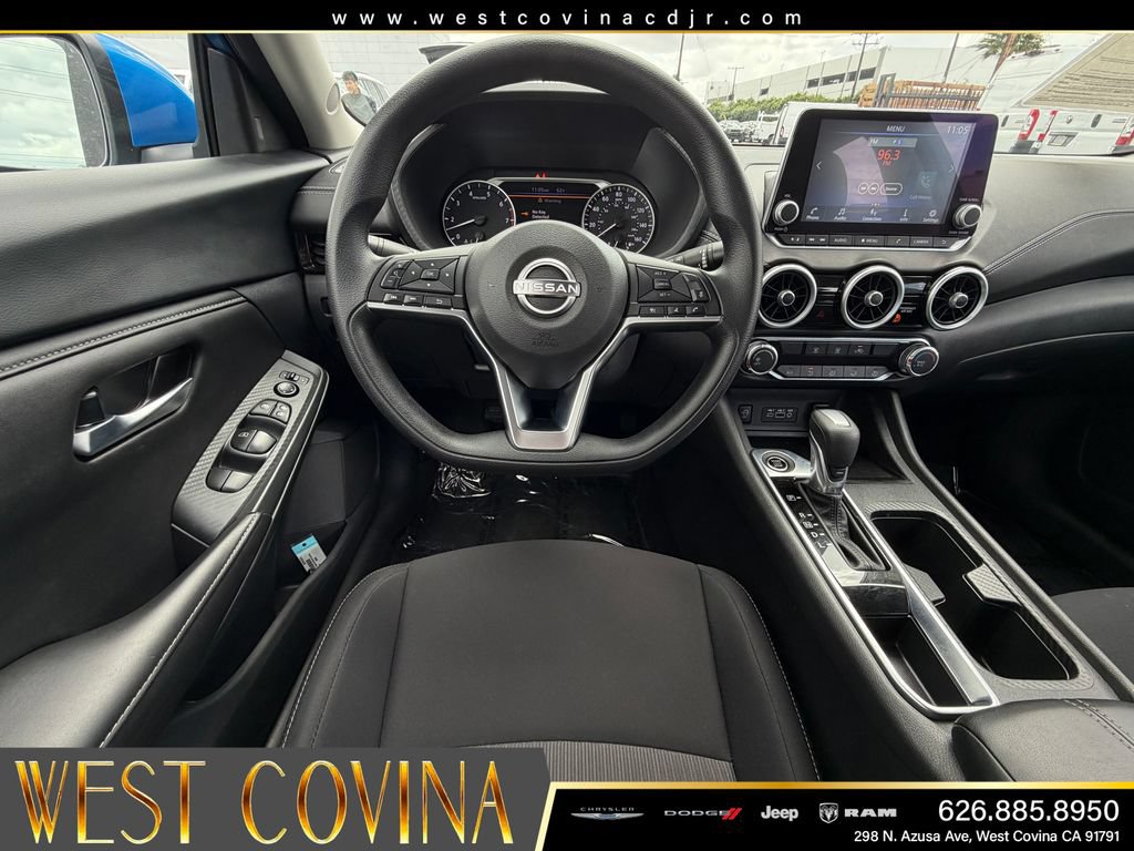Used 2025 Nissan Sentra SV FWD image 14