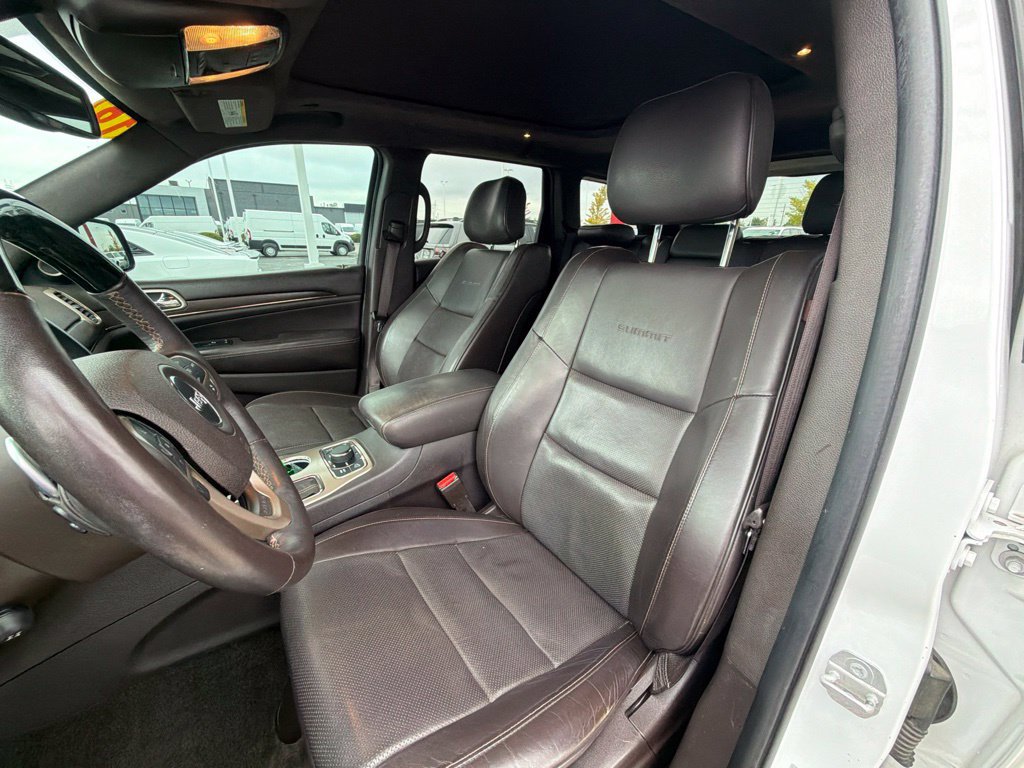 Used 2016 Jeep Grand Cherokee Summit AWD/4WD image 12
