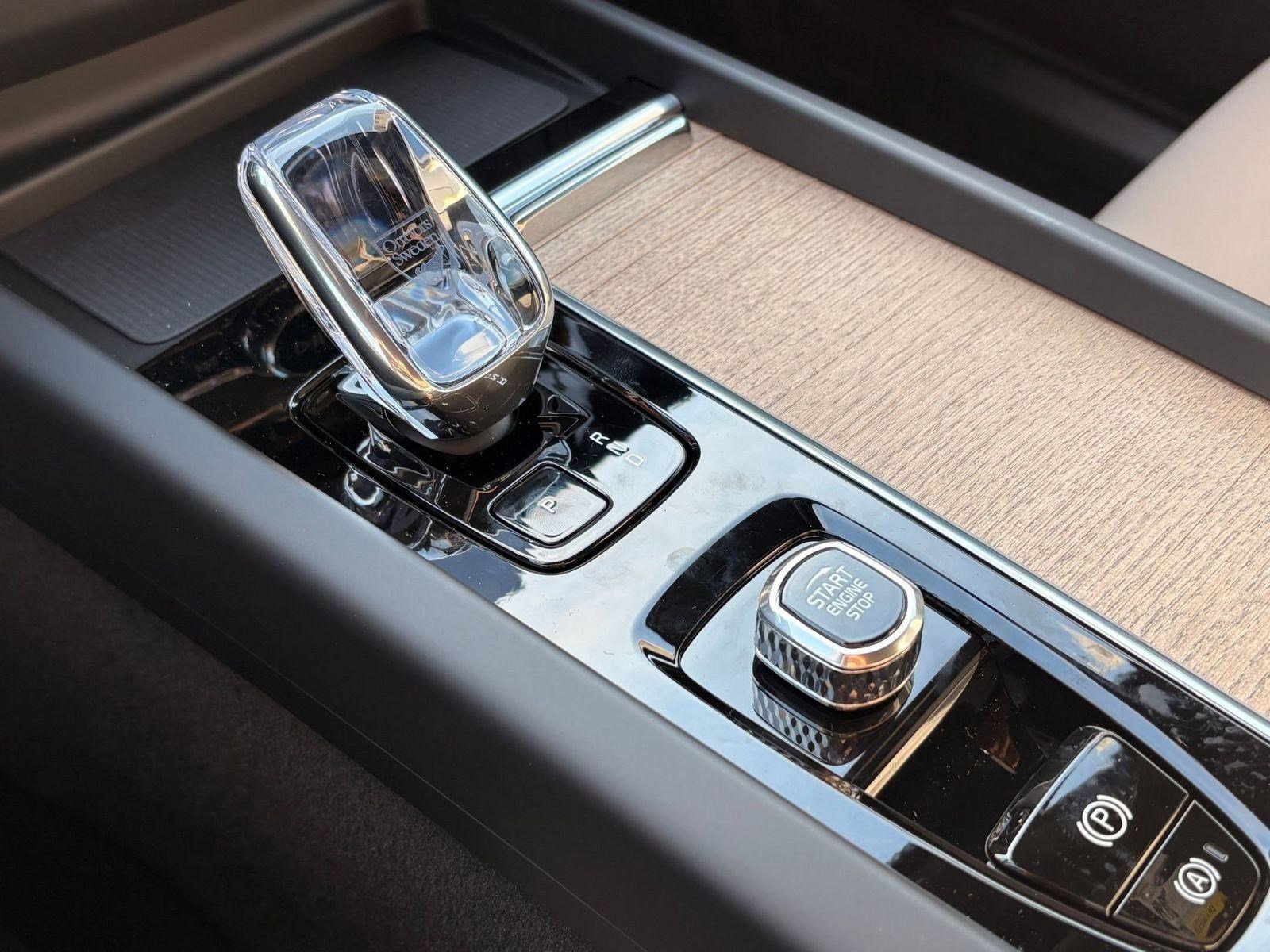 New 2026 Volvo XC60 T8 Plus w/ Climate Package image 31