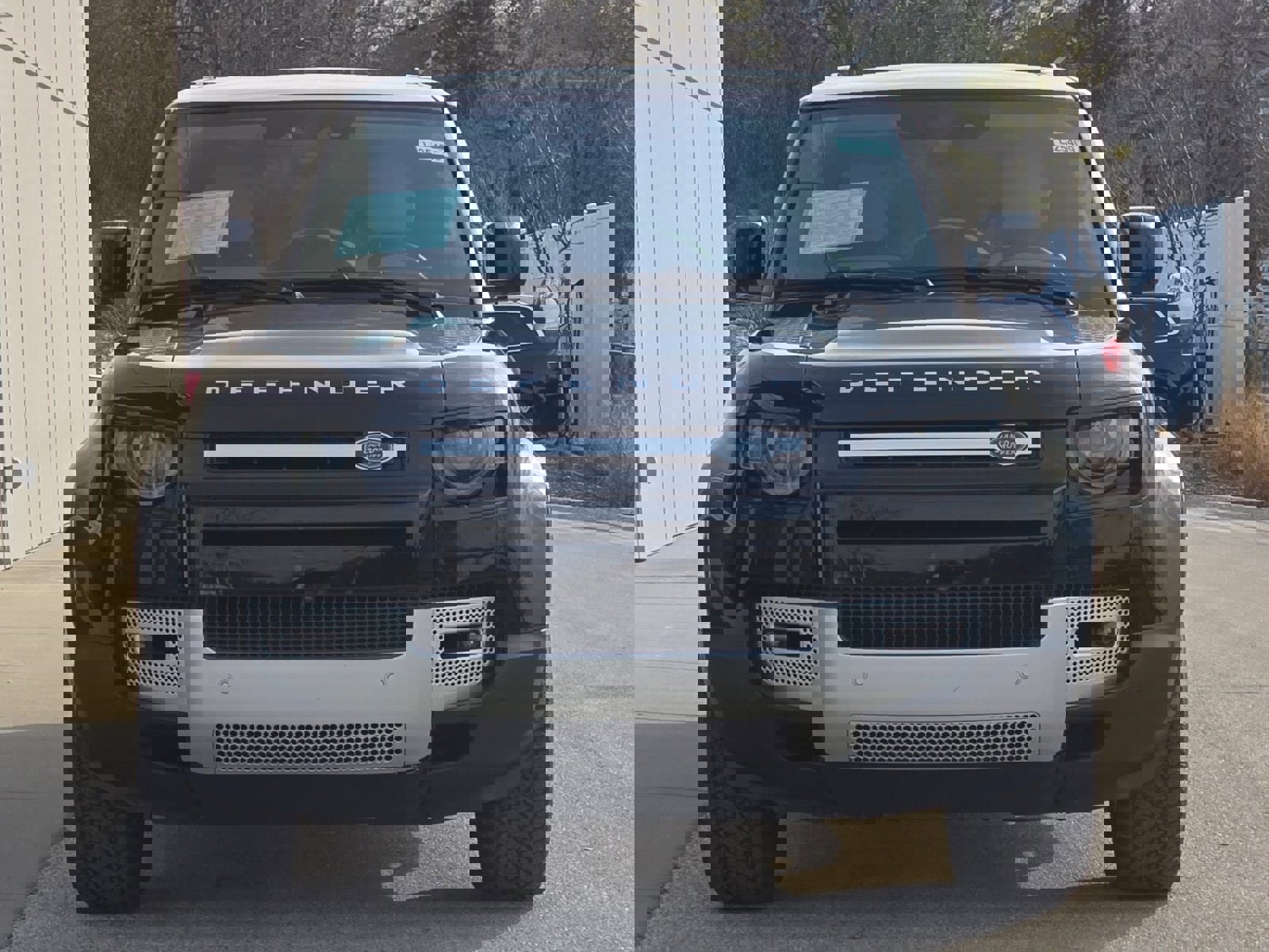 Certified 2025 Land Rover Defender 130 S image 2