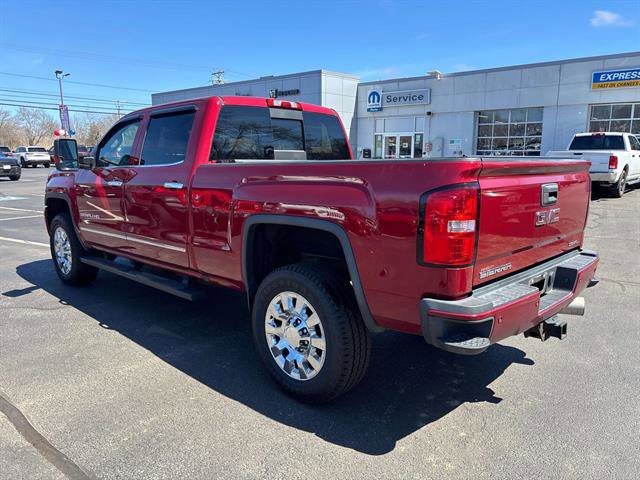 Used 2019 GMC Sierra 2500 Denali w/ Duramax Plus Package AWD/4WD image 6