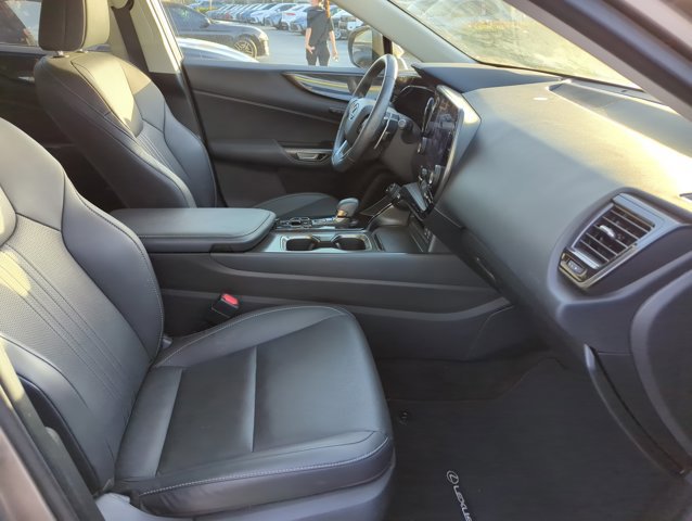 Used 2024 Lexus NX 250 FWD w/ Towing Package (2000 Lbs) image 26