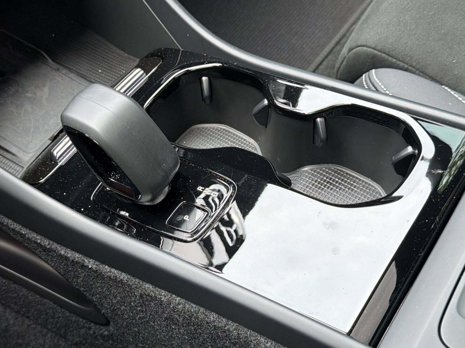 Certified 2023 Volvo C40 P8 Recharge Ultimate w/ Protection Package Premier AWD/4WD image 17