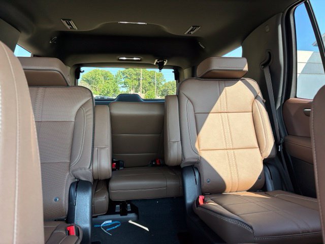 New 2026 Chevrolet Tahoe High Country w/ Sun And Tow Package AWD/4WD image 15