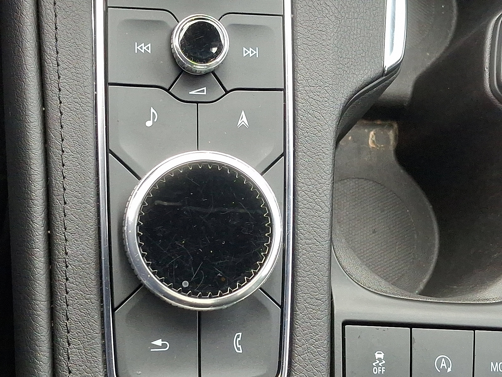 Used 2022 Cadillac XT4 Sport w/ Enhanced Visibility Package image 27