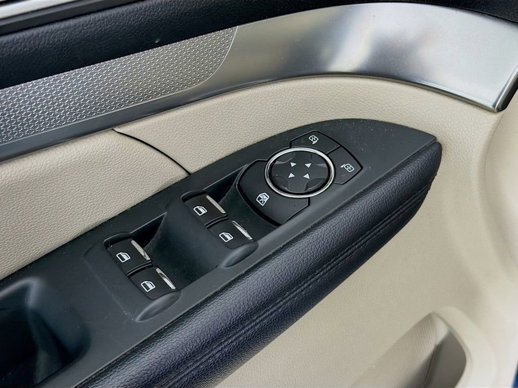 Used 2018 Ford Explorer XLT w/ Equipment Group 201A image 20