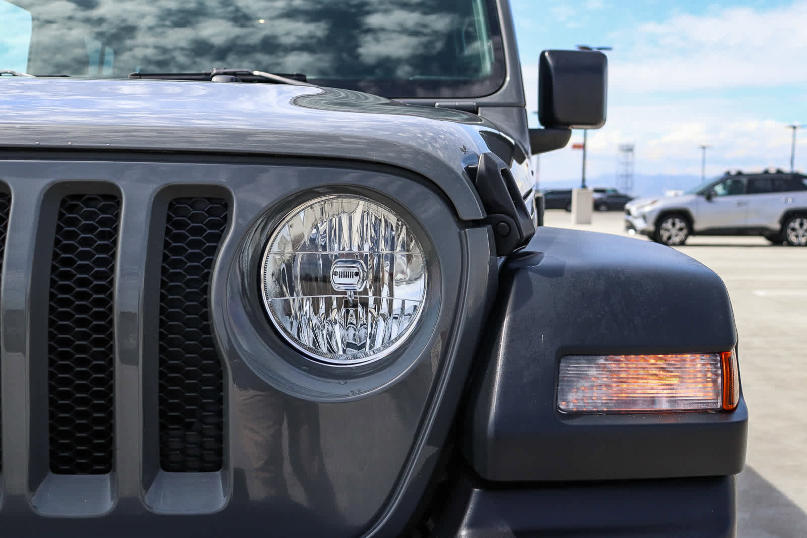 Used 2018 Jeep Wrangler Unlimited Sport S AWD/4WD image 7