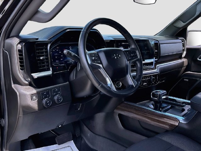 Used 2025 Chevrolet Silverado 1500 RST w/ All Star Edition Plus AWD/4WD image 9