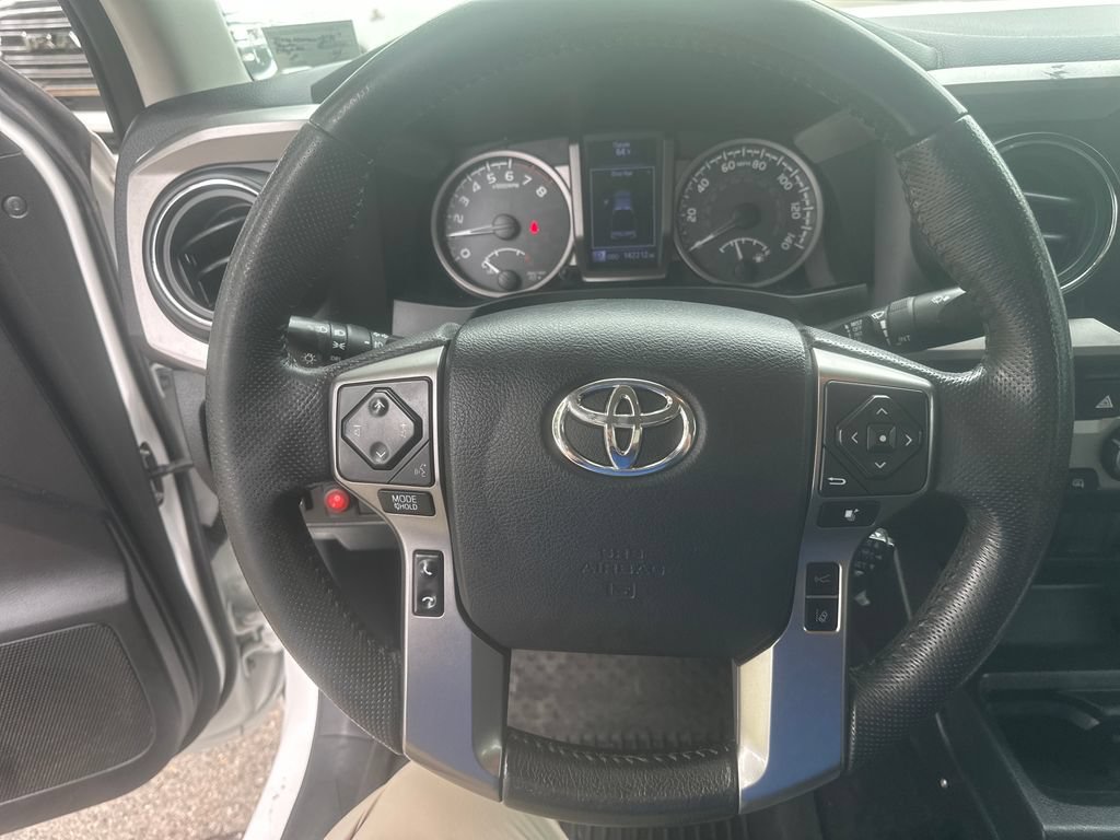 Used 2019 Toyota Tacoma SR5 RWD image 15