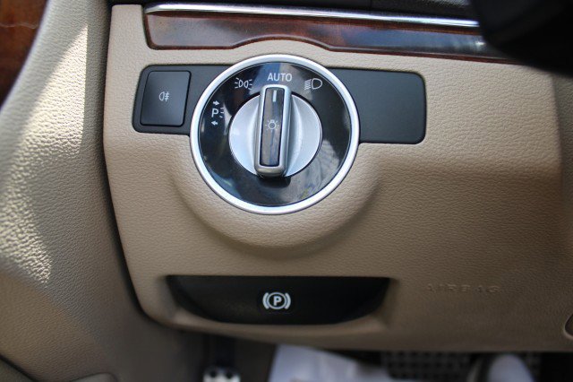 Used 2013 Mercedes-Benz E 350 Cabriolet image 35