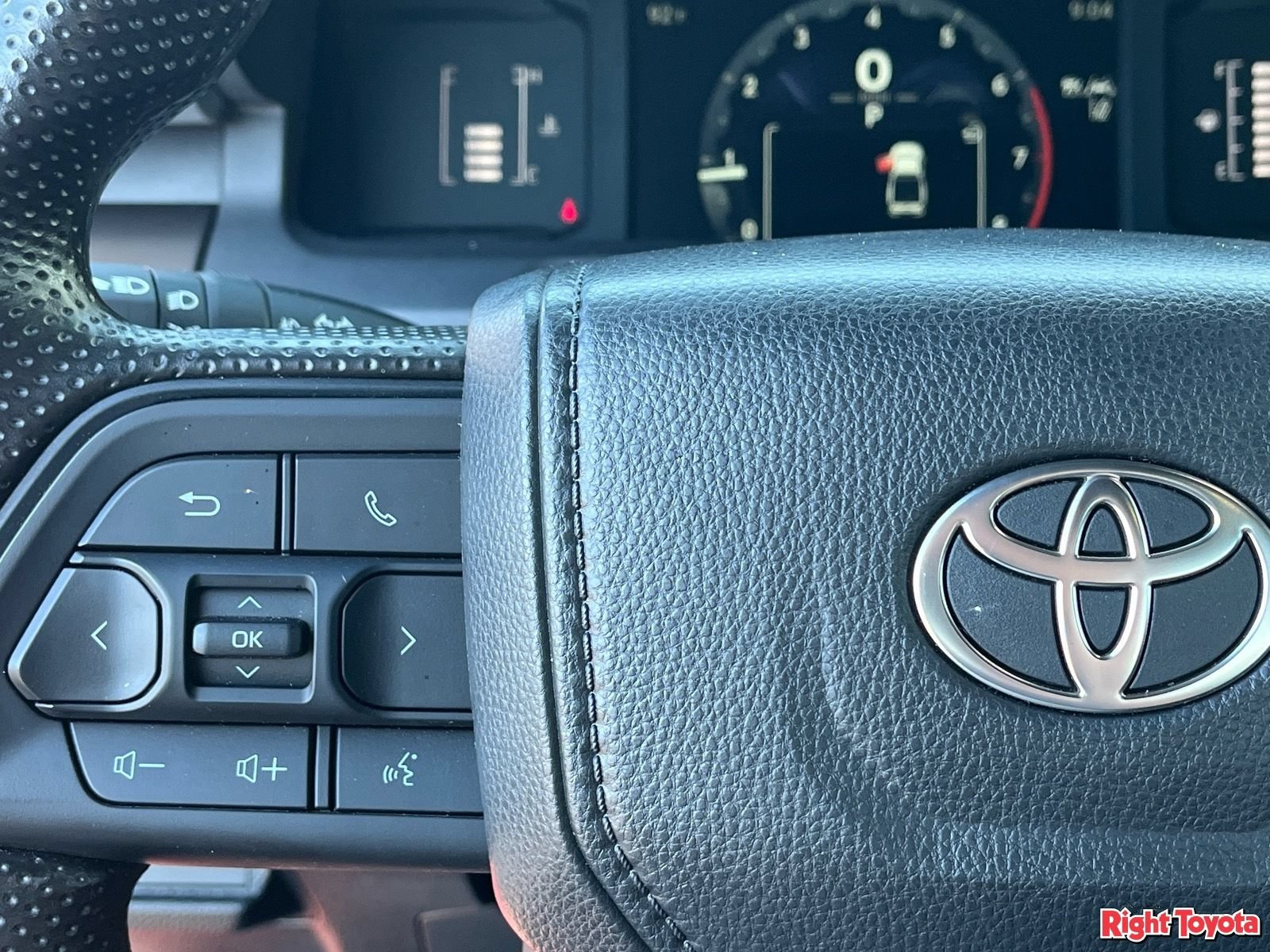 Certified 2026 Toyota Tacoma SR5 AWD/4WD image 18