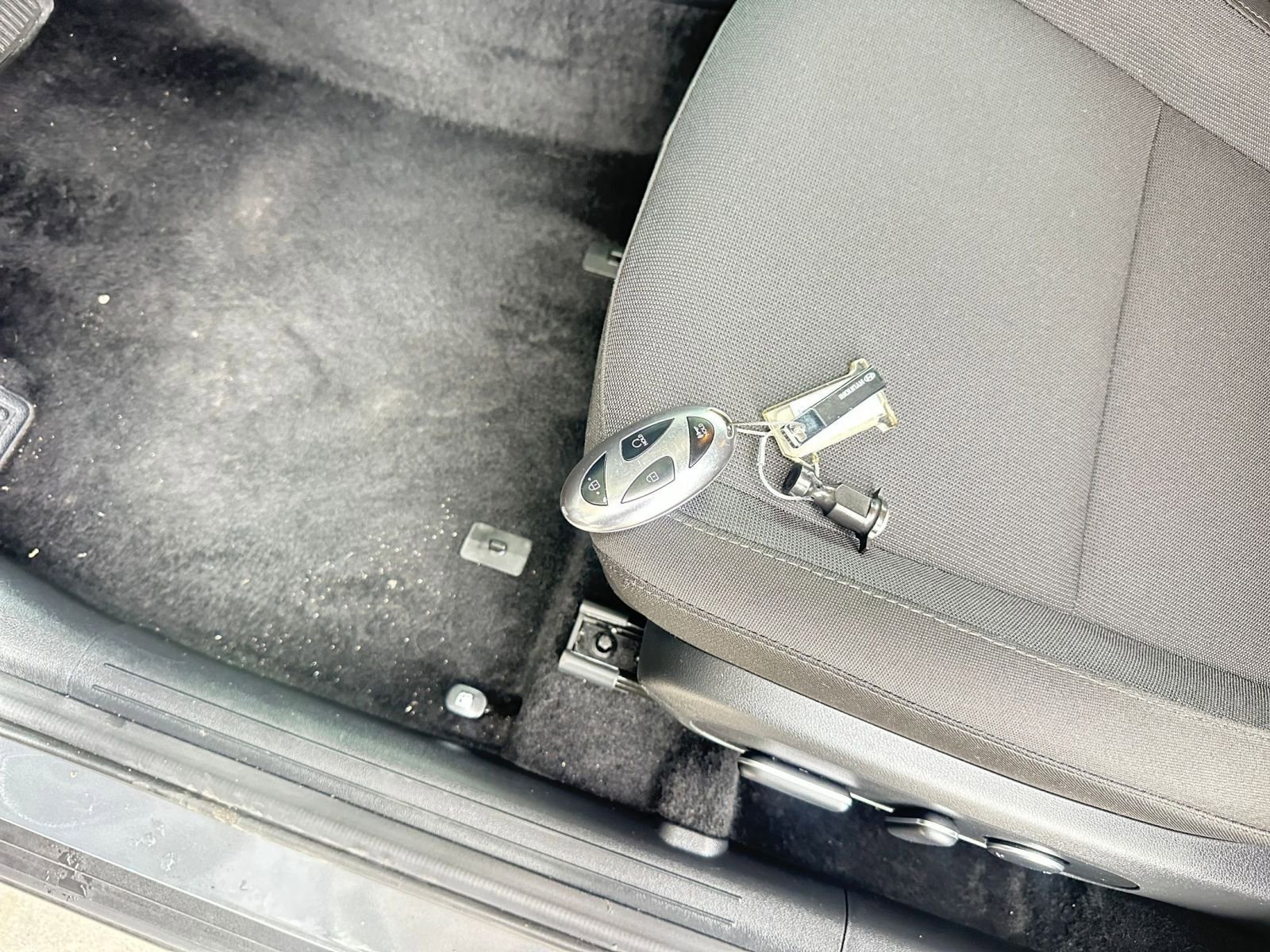 Used 2025 Hyundai Kona SEL image 22