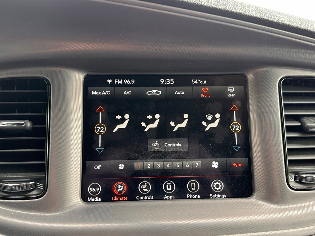 Used 2023 Dodge Charger SXT w/ Blacktop Package image 32