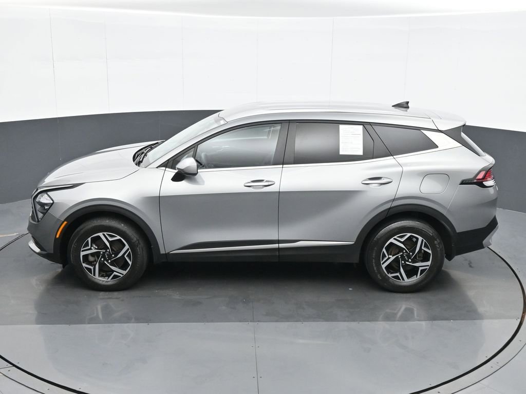 Used 2023 Kia Sportage LX image 18
