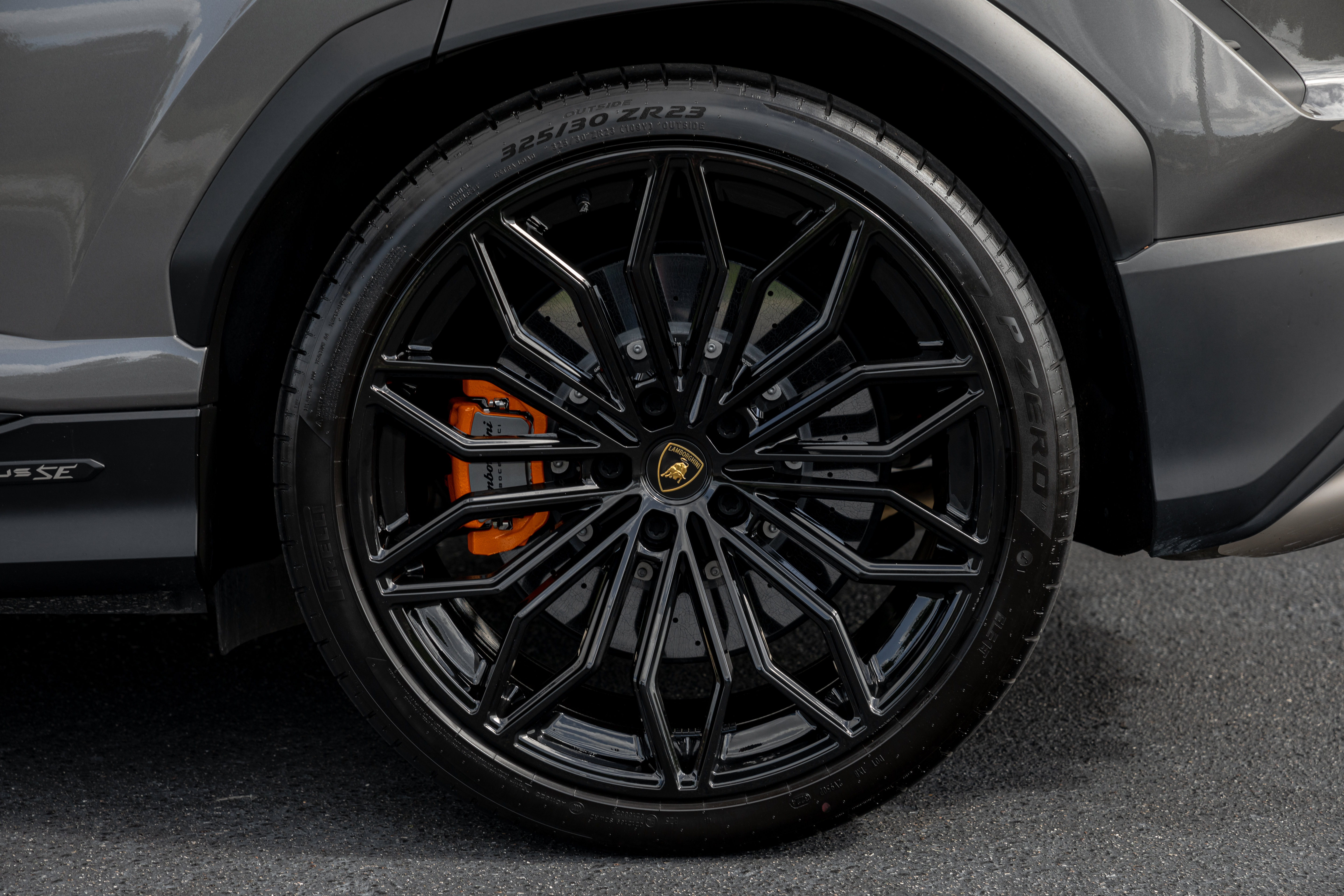 Used 2025 Lamborghini Urus Performante AWD/4WD image 9