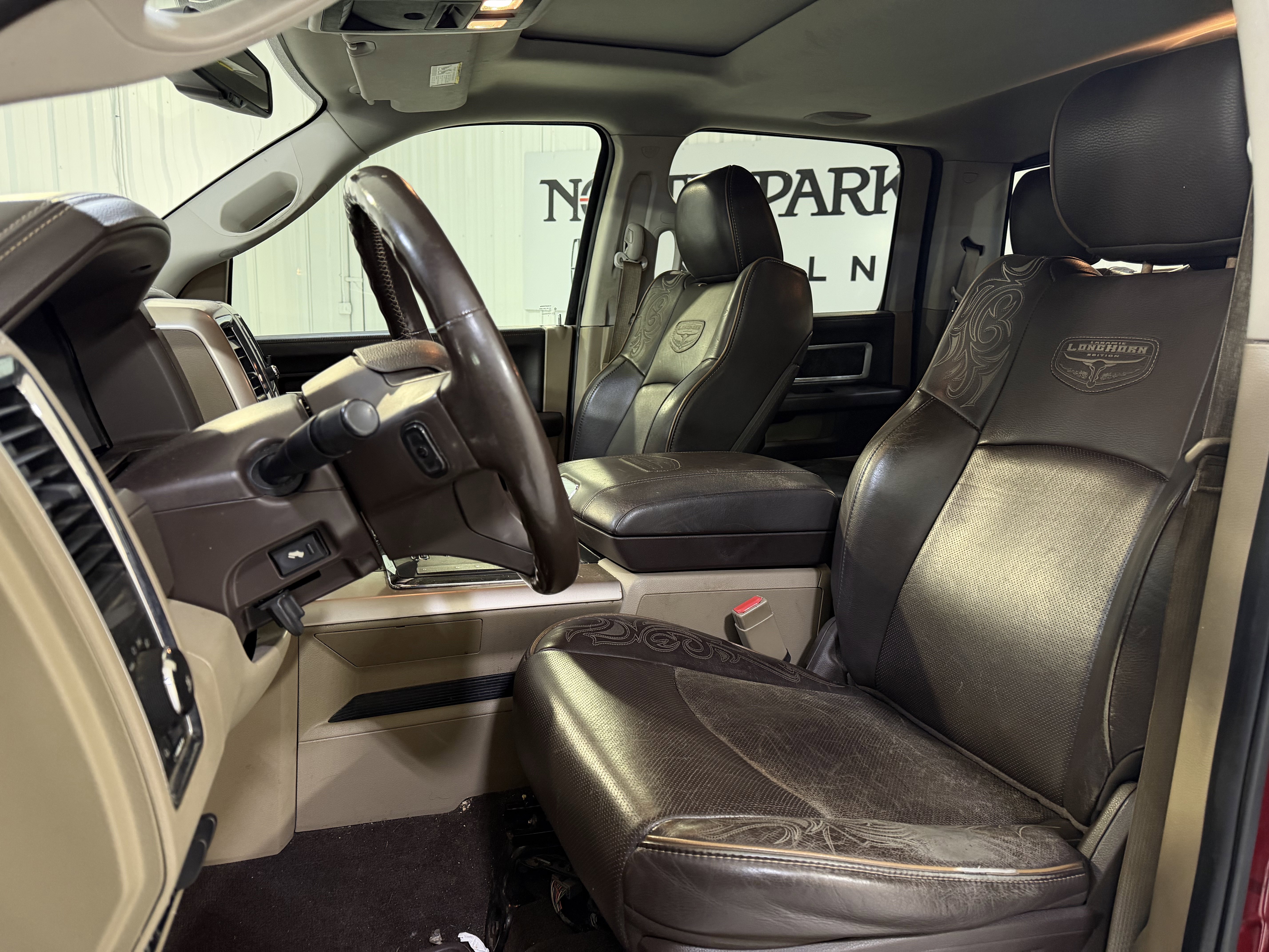 Used 2012 RAM 1500 Laramie Longhorn RWD image 28