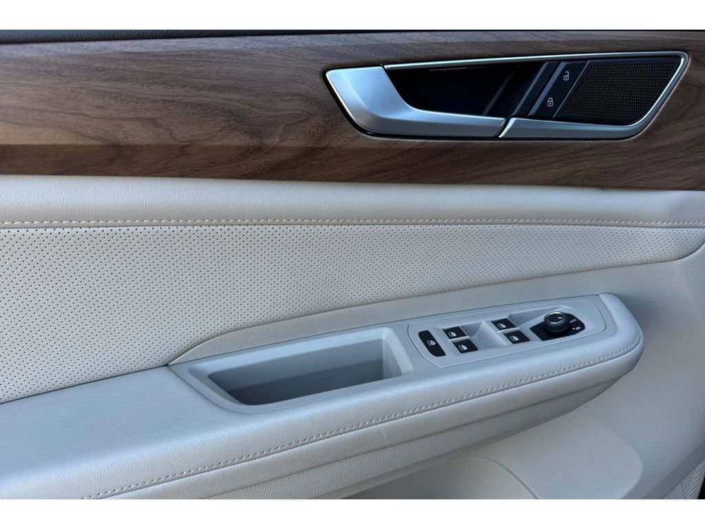 Used 2024 Volkswagen Atlas SE image 11