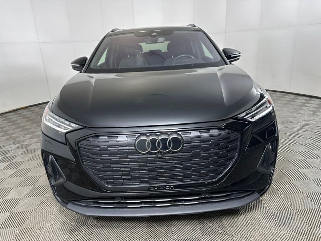 Used 2024 Audi Q4 e-tron Prestige w/ Black Optic Package image 8