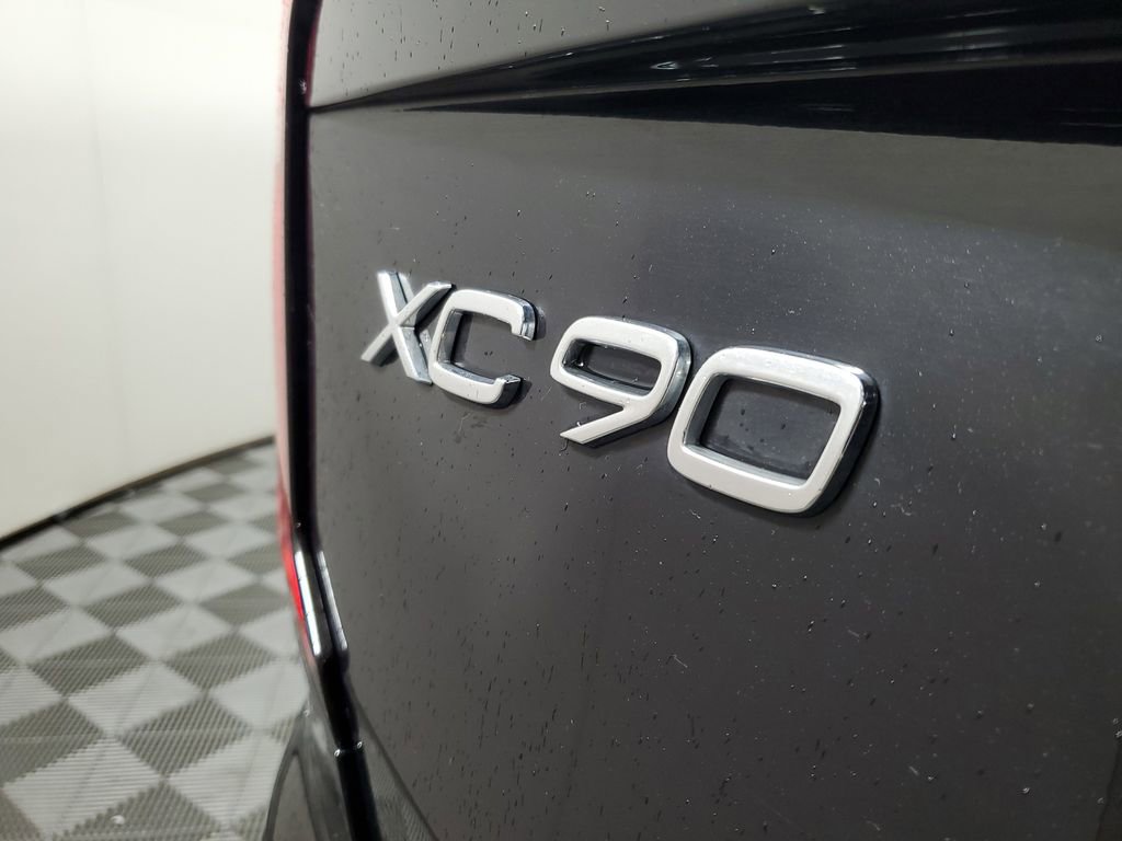 Certified 2025 Volvo XC90 B6 Plus image 10