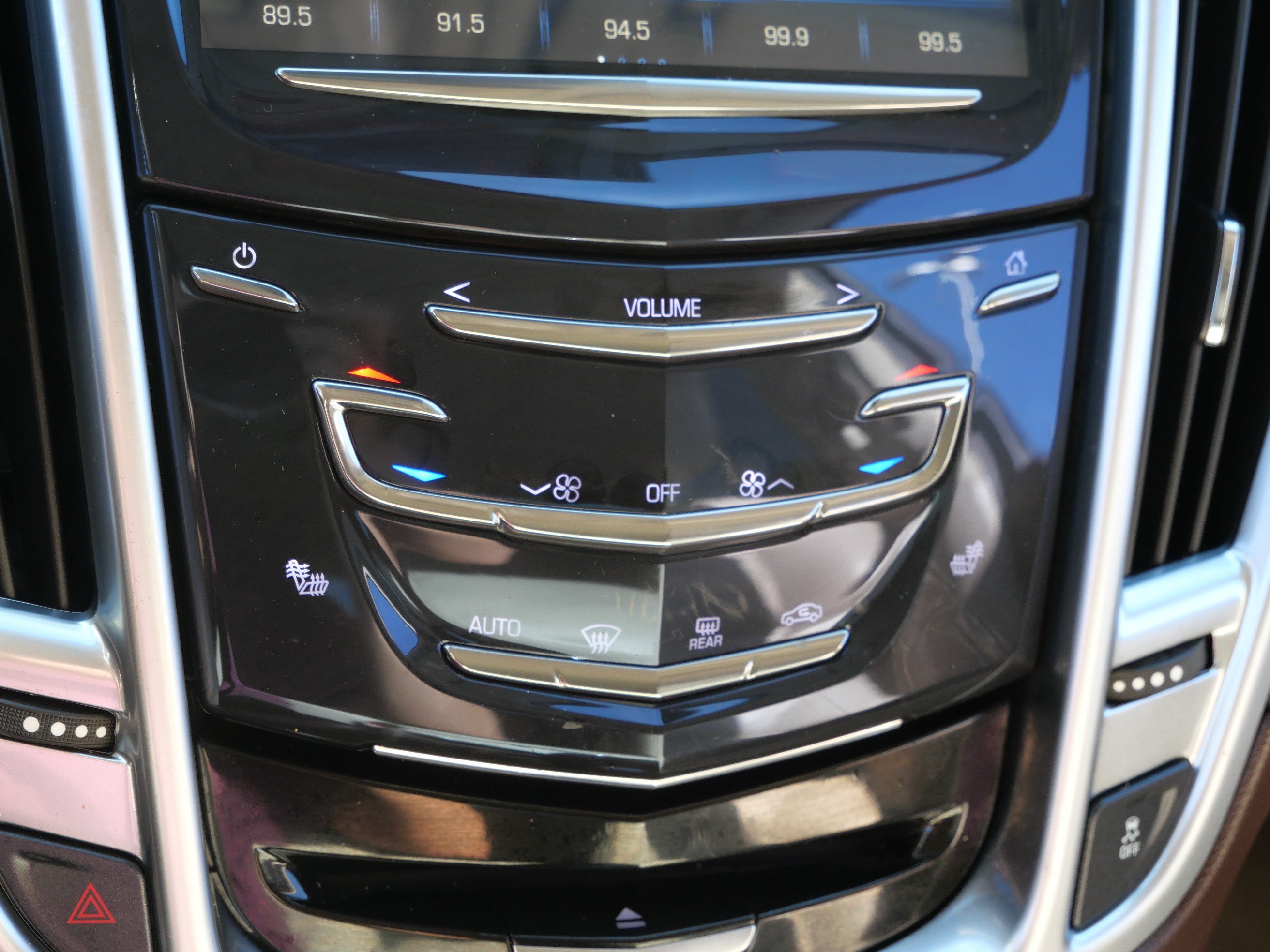 Used 2015 Cadillac SRX Luxury w/ Driver Awareness Package FWD image 23