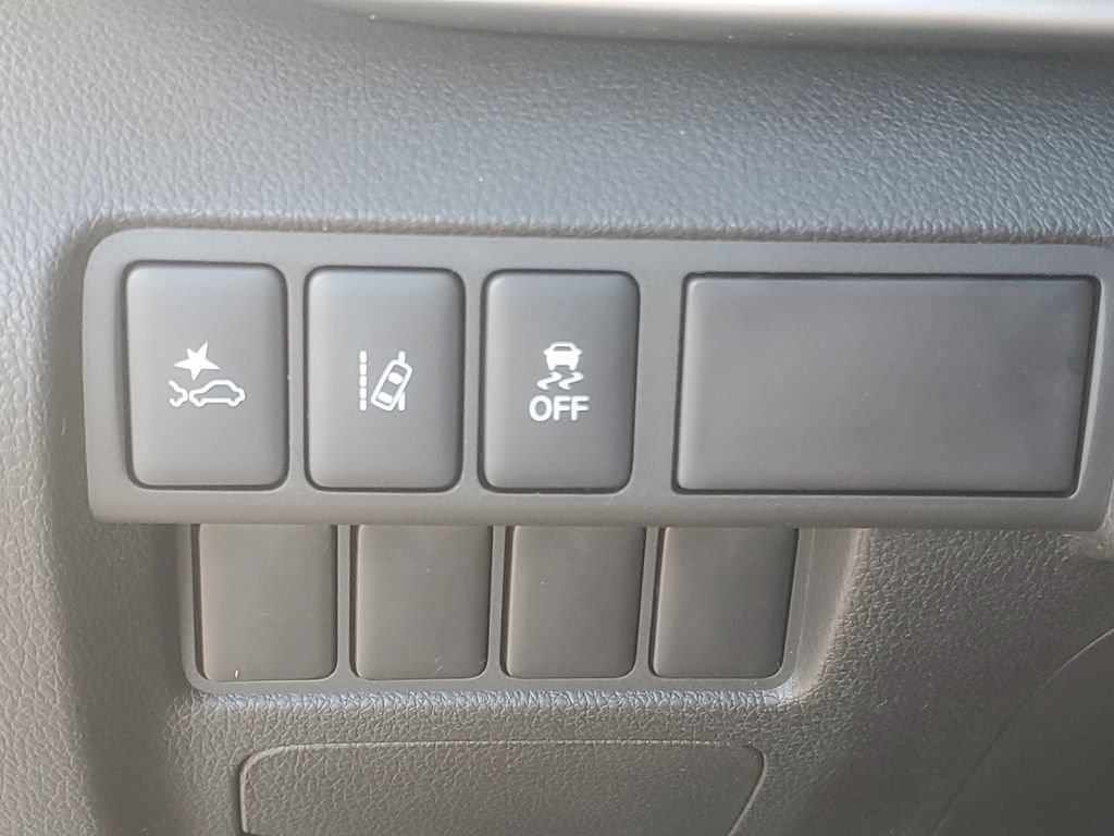 New 2026 Mitsubishi Eclipse Cross LE AWD/4WD image 30