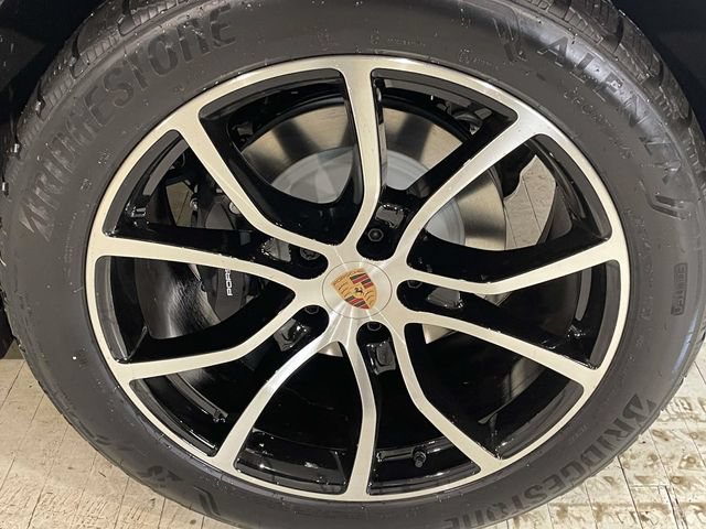 New 2026 Porsche Cayenne E-Hybrid Coupe AWD/4WD image 14