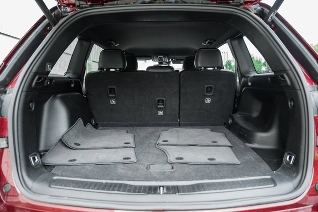 Used 2023 Jeep Grand Cherokee Altitude image 18