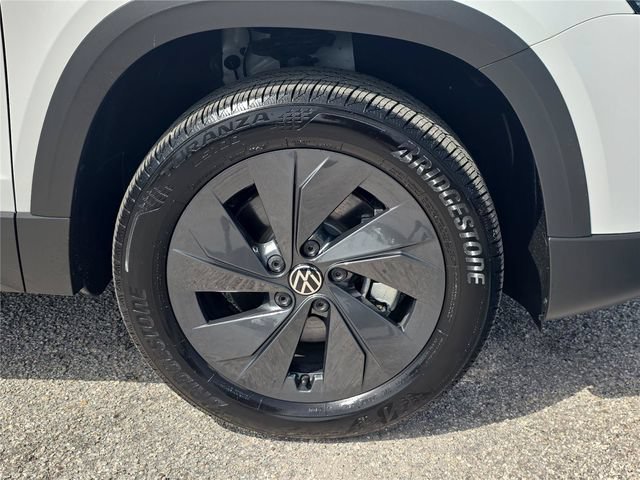 Certified 2026 Volkswagen Taos S FWD image 7