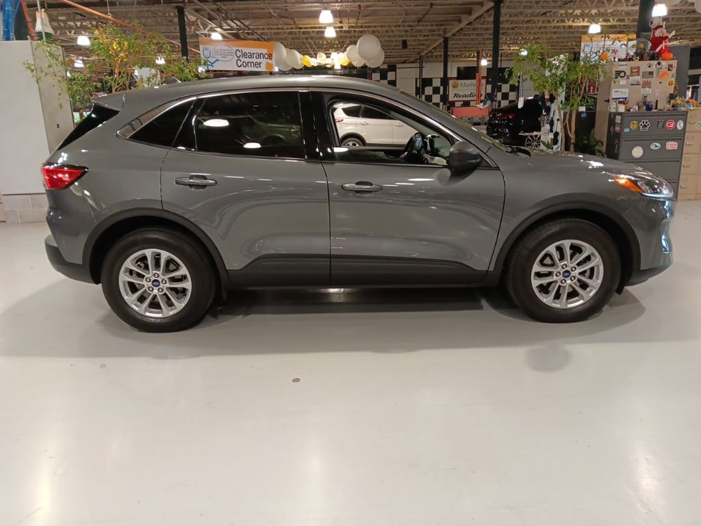 Used 2022 Ford Escape SE w/ Convenience Package image 5