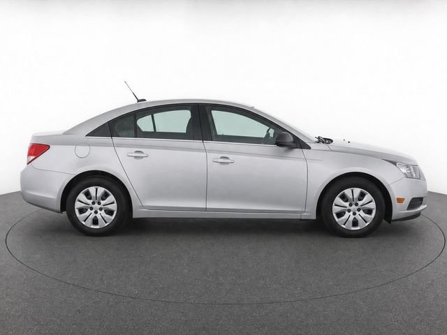 Used 2014 Chevrolet Cruze LS FWD image 8