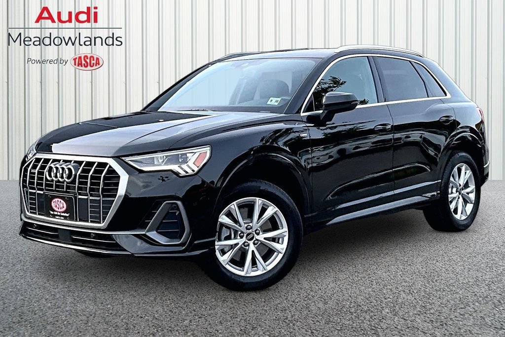 Used 2025 Audi Q3 2.0T Premium w/ Convenience Package AWD/4WD image 1